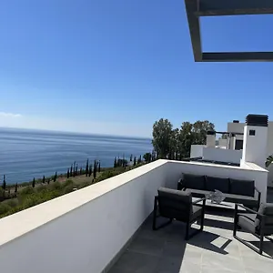 Sunny Penthouse Beach With Panoramic Views Apartment
